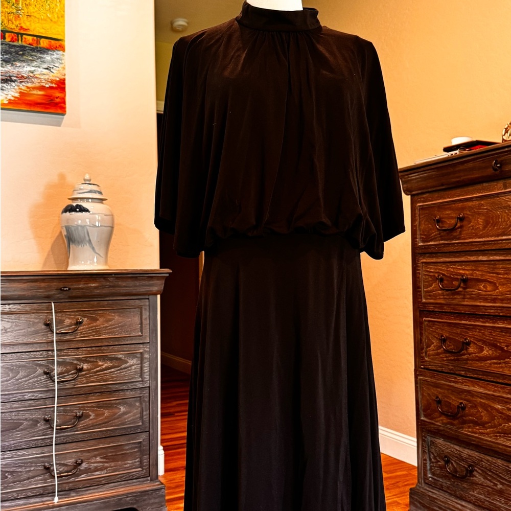 Elegant Vintage Black Full Length Trina Turk Dress